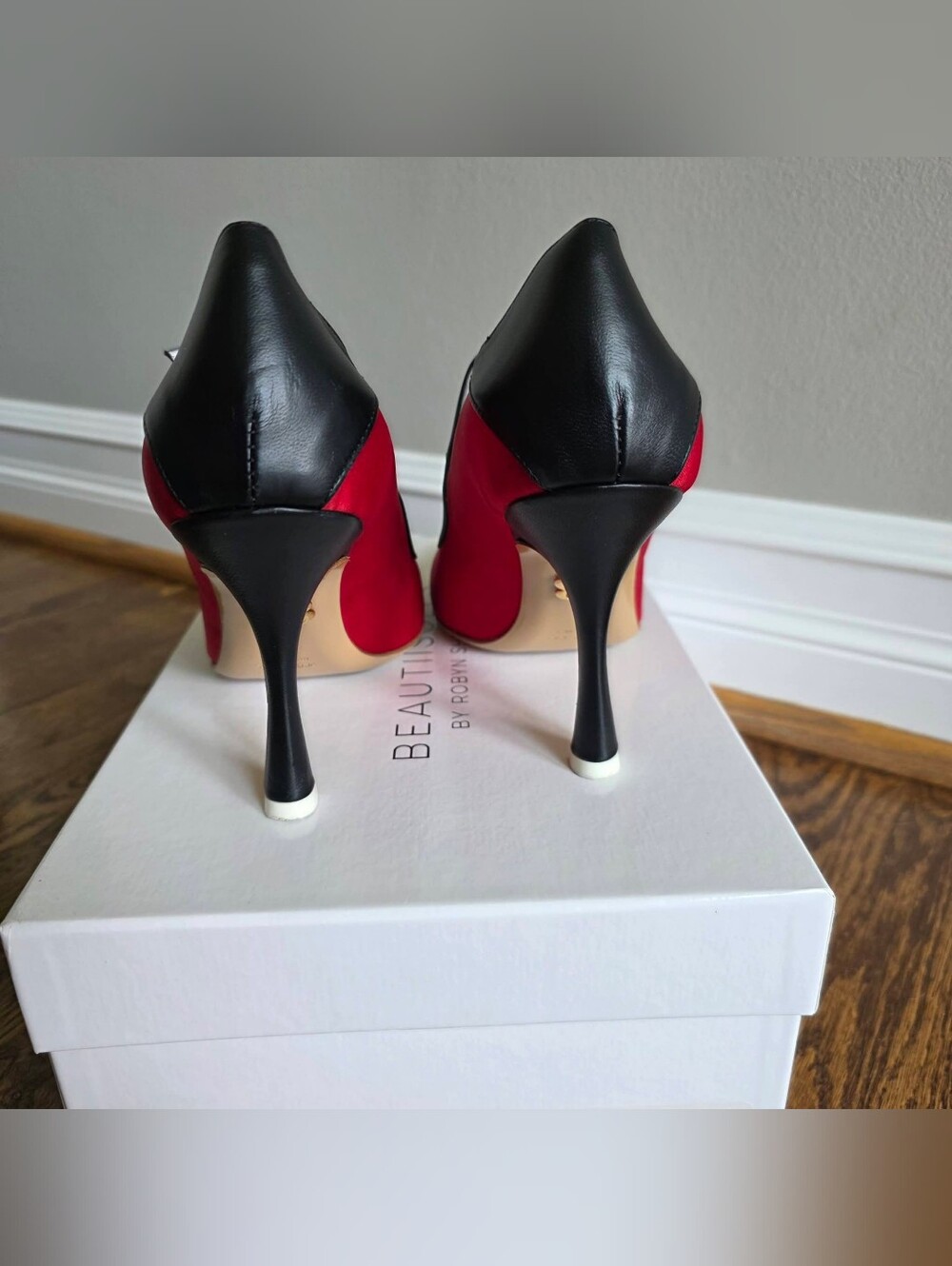 Beautiisoles Jenny Satin T-Strap Pumps Size 8M Red and Black - Picture 3 of 6